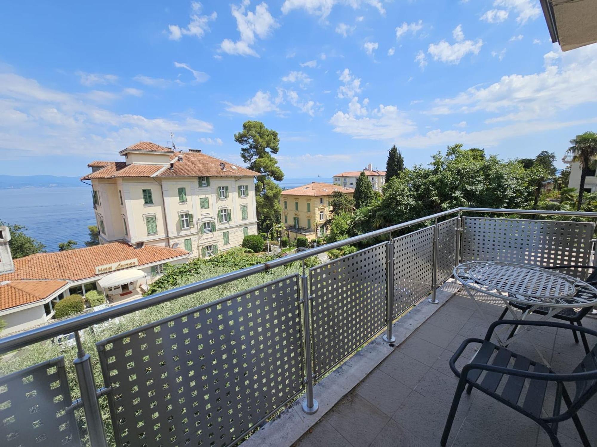 Apartman Bela *